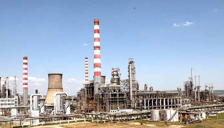Explozie la rafinăria Lukoil de la Ploiești: un bărbat a fost rănit. Instalația este în prezent în revizie