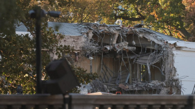 Ongoing construction on the East Wing of the White House, where U.S. President Donald Trump’s proposed ballroom is being built, in Washington, D.C.