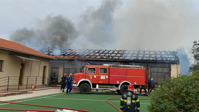 N13 INCENDIU SCOALA TM-TEL DIR_00935