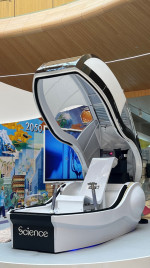 Mașinile de spălat oameni ale companiei Science Corporation urmează să apară în Japonia, după ce firma care a creat inițial un model unic pentru expoziții a fost copleșită de comenzi din partea hotelierilor.