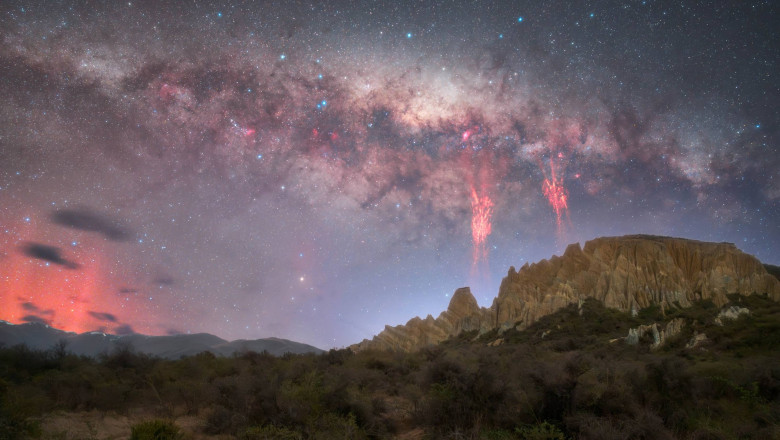 noua zeelanda-fulgere rosii