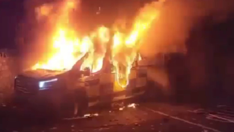 duba-politie-irlanda-incendiata-octombrie 2025