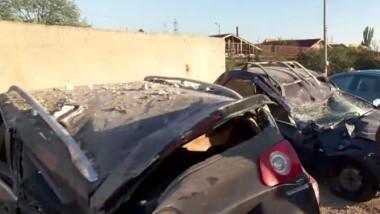 masini distruse de explozia din rahova