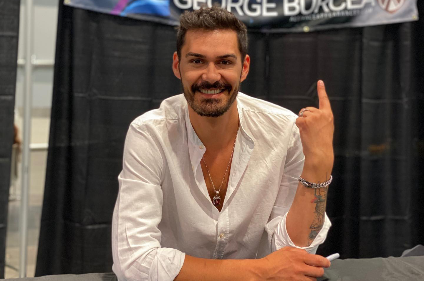 Actorul George Burcea va fi candidatul POT la Primăria Capitalei. „Schimbarea reală începe de la generația tânără”