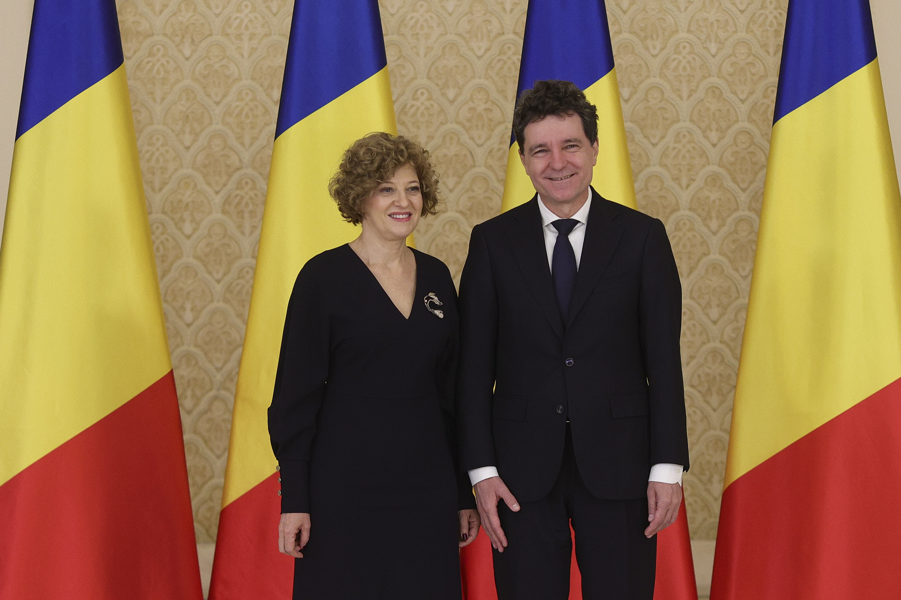 Cum l-a cunoscut vicepremierul Oana Gheorghiu pe Nicuşor Dan. „E un tip foarte de gaşcă, special şi cu un umor fabulos. Lumea nu ştie”