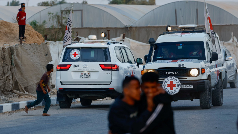 Corpurile altor doi ostatici israelieni au fost predate de Hamas Crucii Roșii