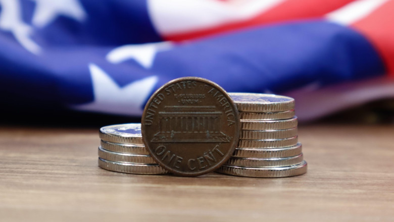Decizia lui Trump de a renunța la monedele de un cent provoacă haos în comerțul din SUA