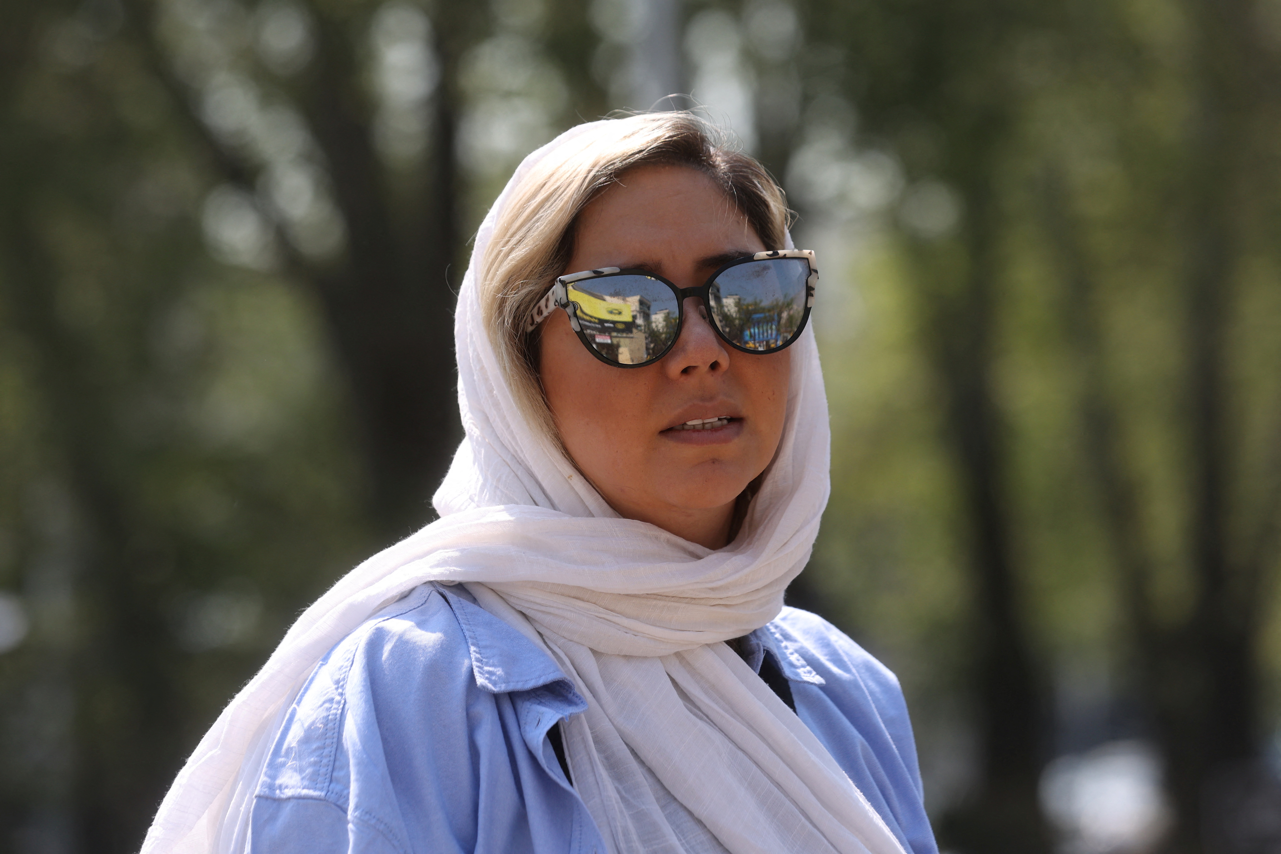 Cecenia obligă femeile să se îmbrace „islamic”, cu părul acoperit. Nou cod vestimentar în școli, instituții publice, spații comerciale