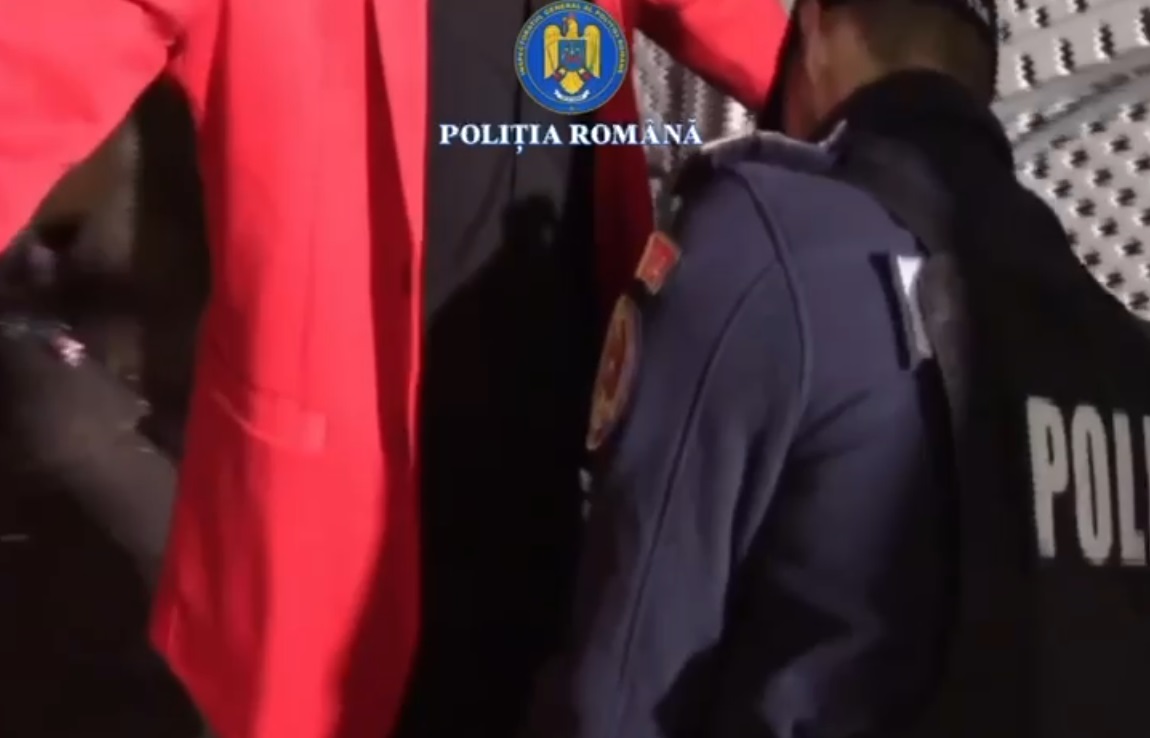 Amenzi și controale la un club din București: Balul Bobocilor cu 1.000 de liceeni, fără case de marcat și norme sanitare respectate