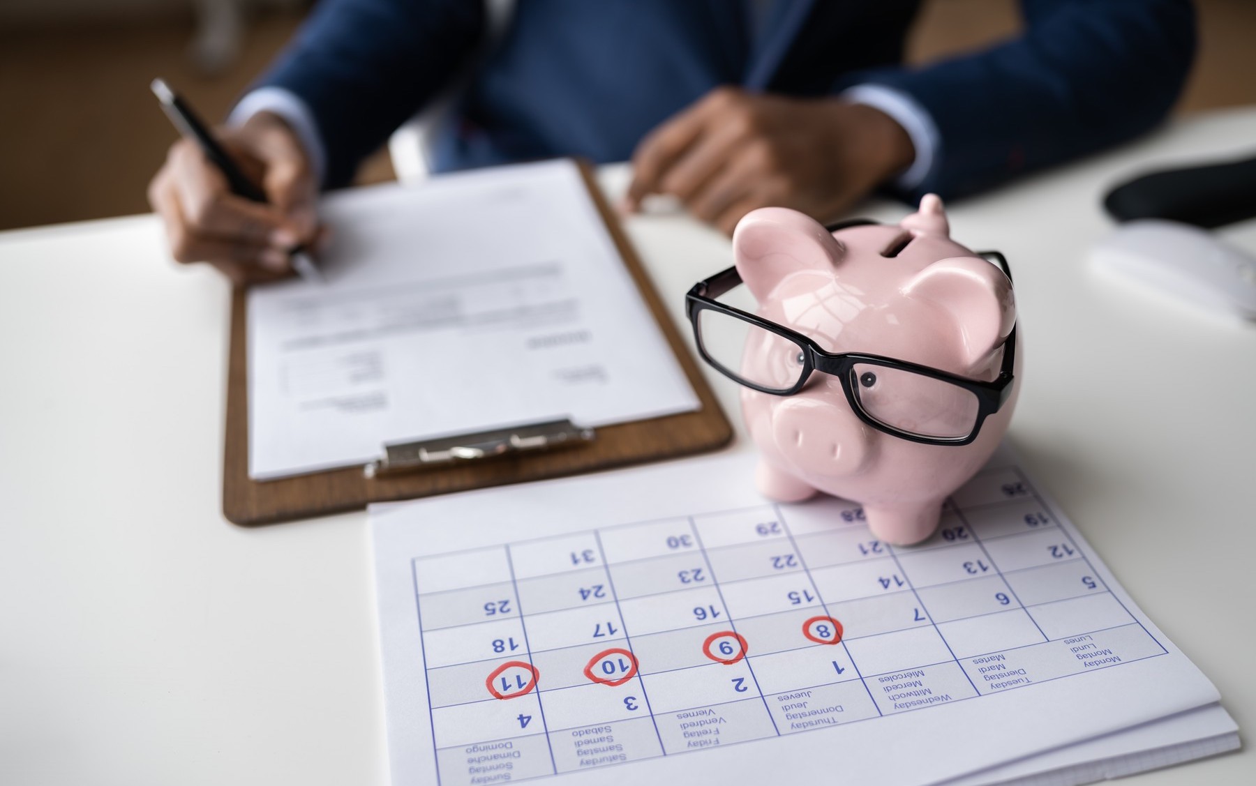 Condiția minimă pentru a lua salariu la o companie de stat: o ședință la 3 luni. Membru în CA: „Am participat și la 2 ședințe pe lună!”