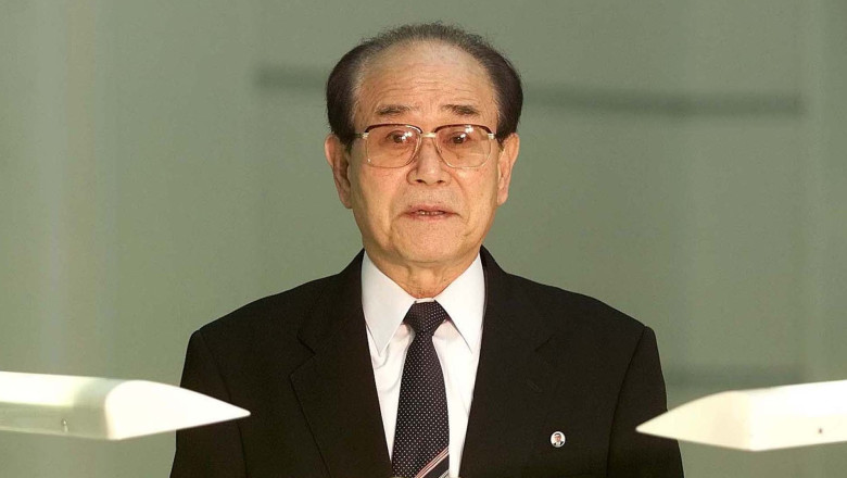 2001-05-02T000000Z_751584991_RP2DRIKDHYAA_RTRMADP_3_NORTH-KOREA-EU