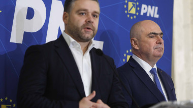 INSTANT_PNL_CIUCU_BOLOJAN_ANUNT002_INQUAM_Photos_Malina_Norocea