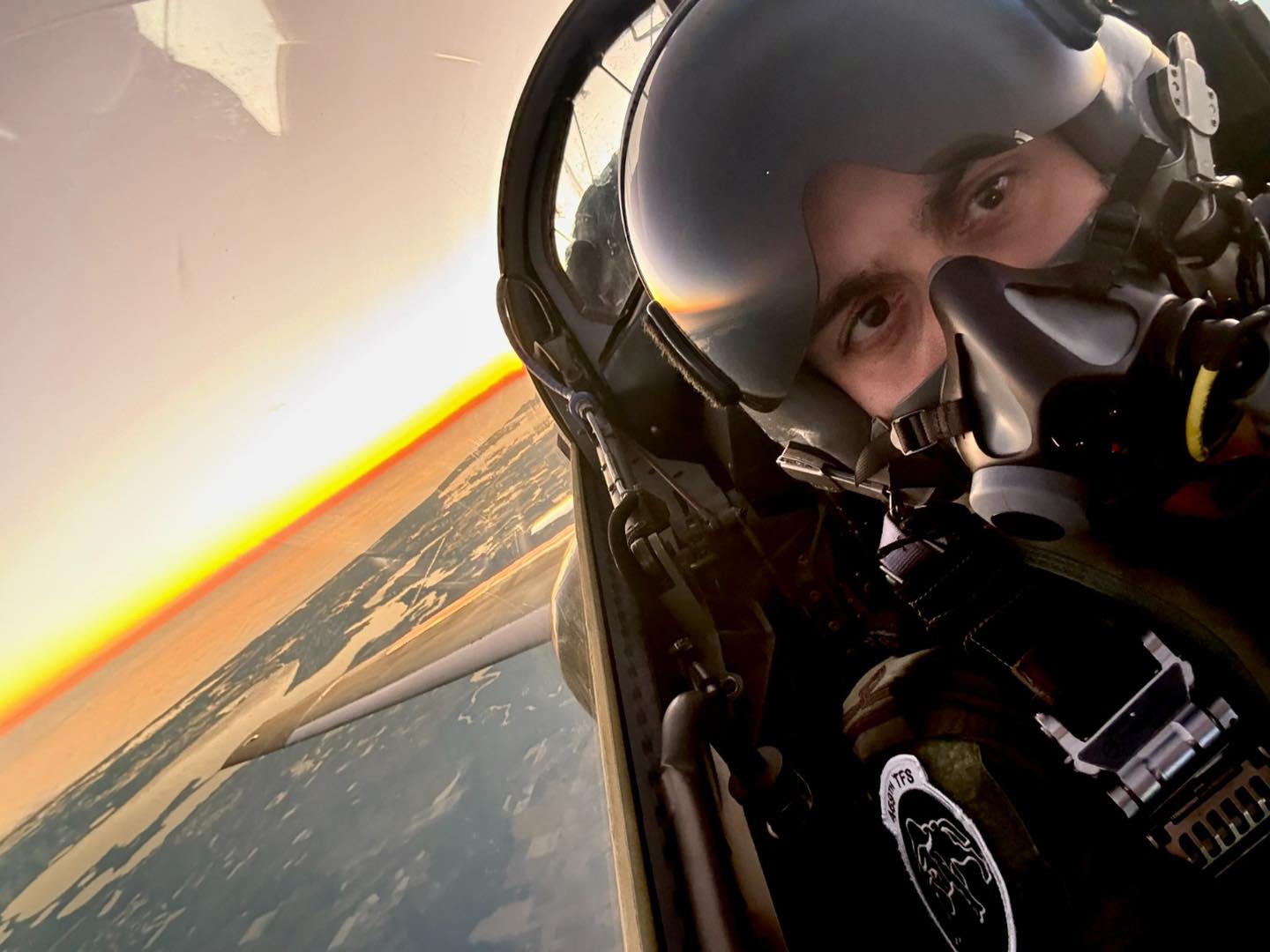 Cel mai tânăr instructor pentru viitorii piloţi NATO, detaşat în SUA, e român. „Când vine vorba de zbor, vorbim cu toţii aceeaşi limbă”