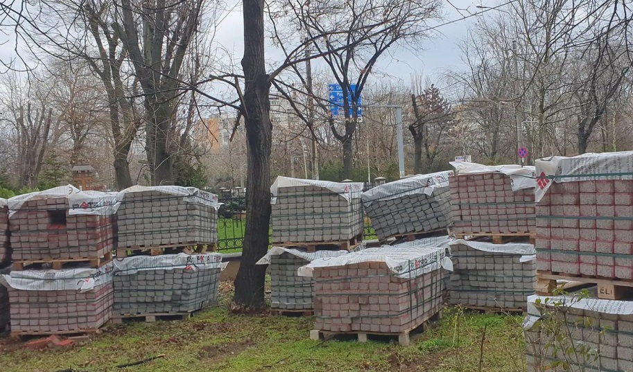 Negoiță, acuzat că vrea să transforme Parcul IOR într-un „bâlci de beton”. Cetățenii cer, printr-o petiție, protejarea spațiului verde