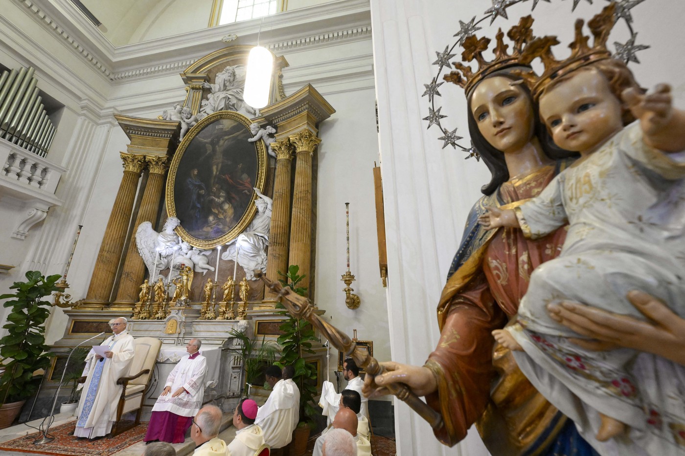 Papa Leon încheie o dispută veche în Biserica Catolică: Doar Isus a mântuit omenirea