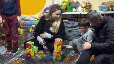 Angelina Jolie a făcut o vizită neașteptată în Herson.