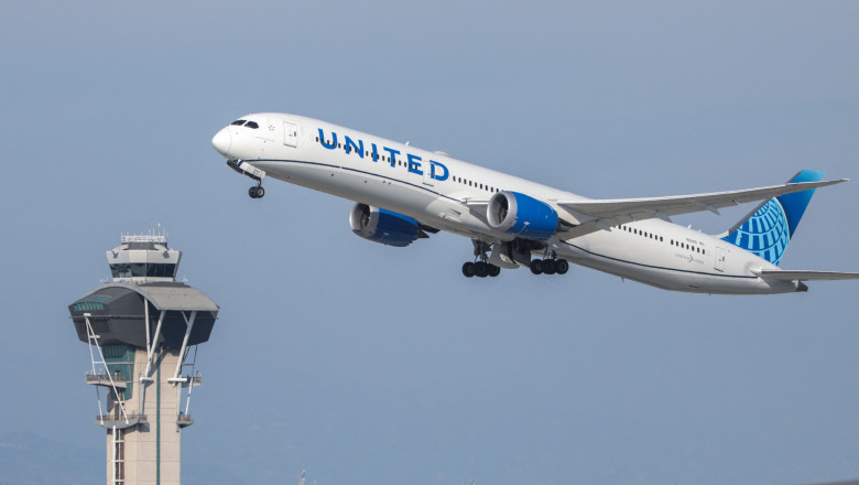 Government shutdown continues to weigh on airports in Los Angeles