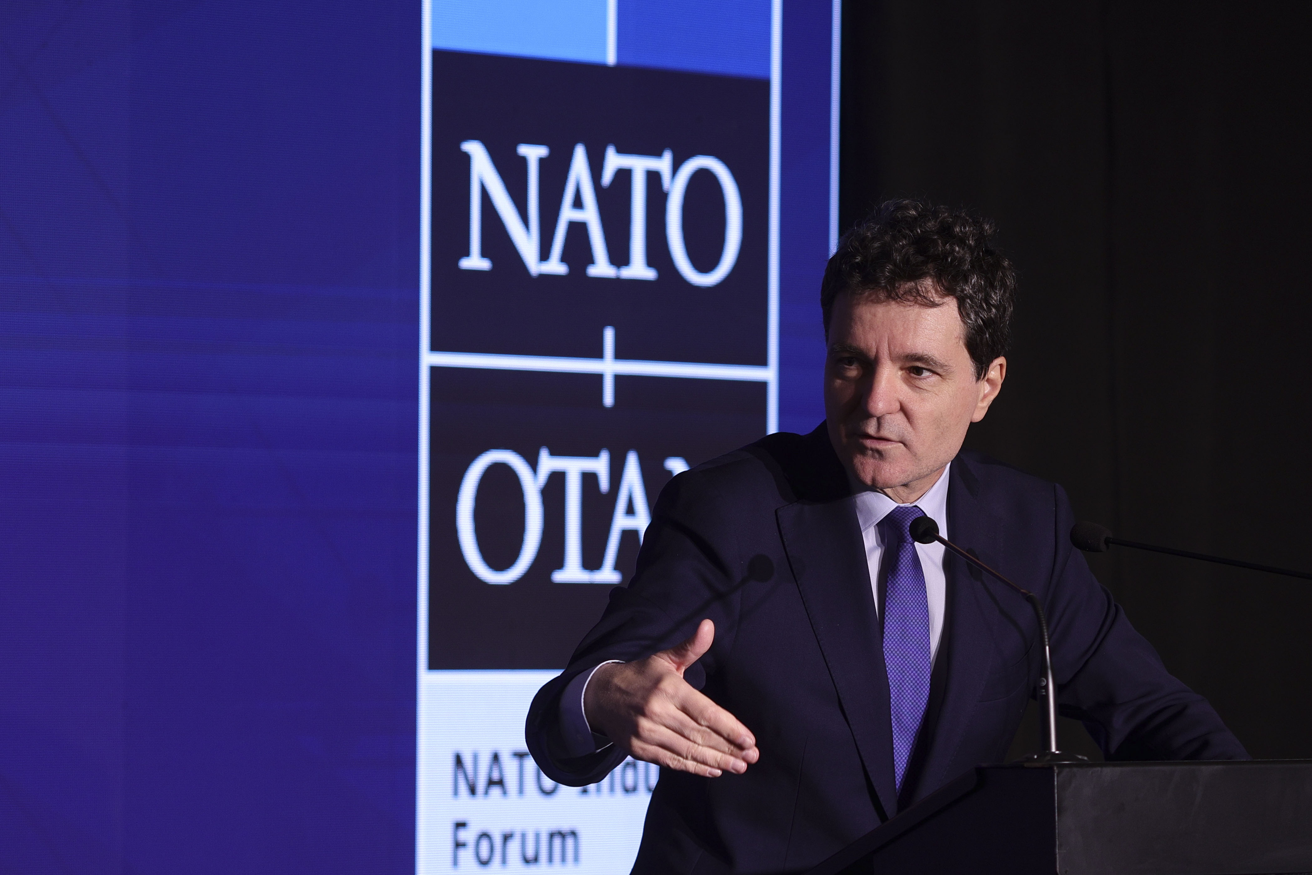 Nicușor Dan: România își respectă angajamentele în NATO. Va cheltui 3,7% din PIB anul acesta pentru securitate și apărare