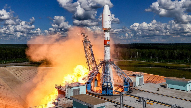 Launch Of Soyuz 2.1b Carrying Satellites Ionosfera-M No.3 And No.4