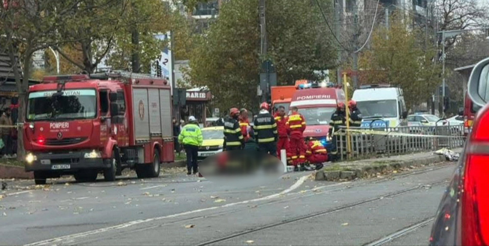 A murit femeia lovită de un cablu de tensiune STB într-o intersecție din București