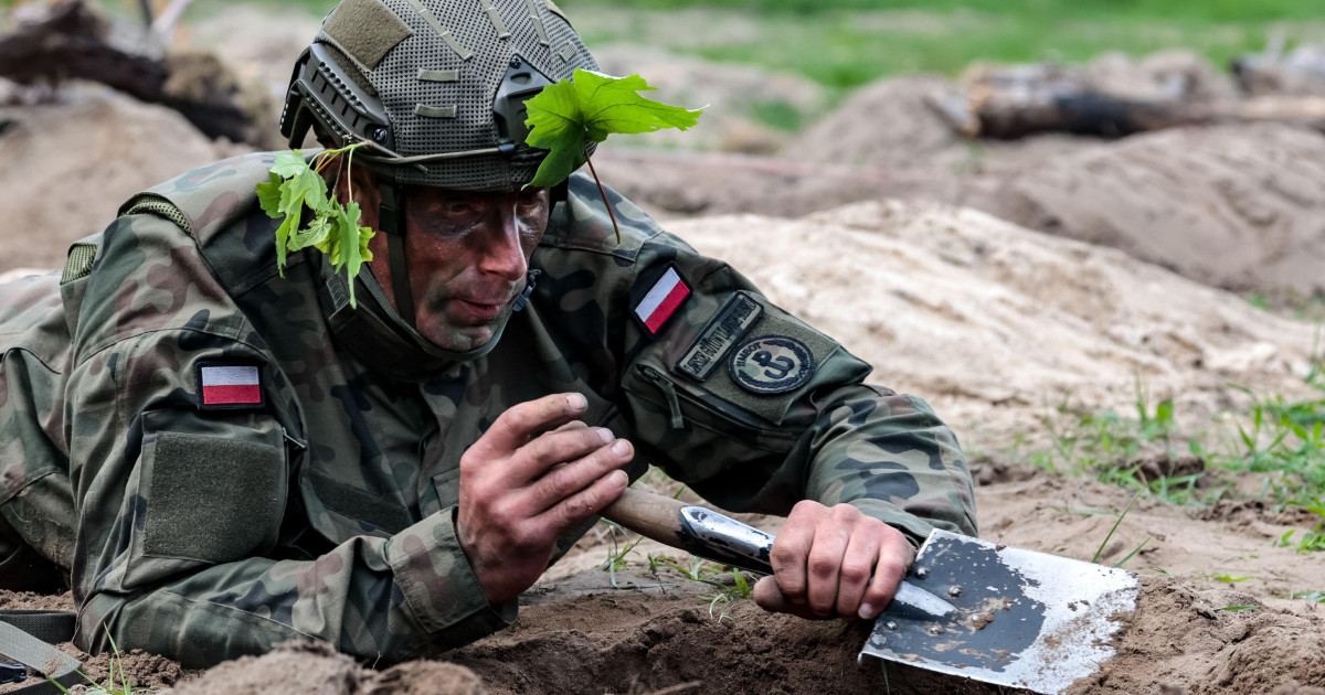 Polonia lansează program de instruție militară major