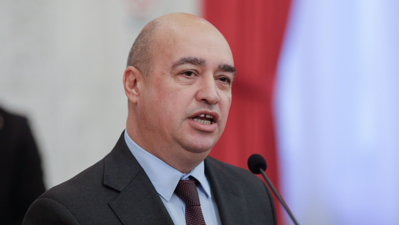 BUCURESTI - DEZBATERE - TRANSPORTUL PUBLIC IN BUCURESTI - 16 NOI