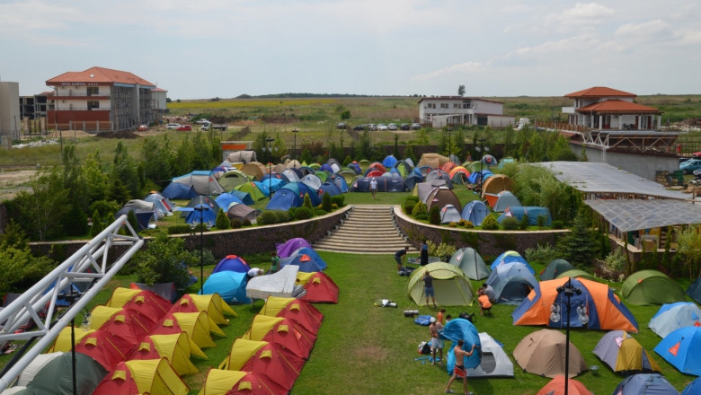 corturi in vama veche