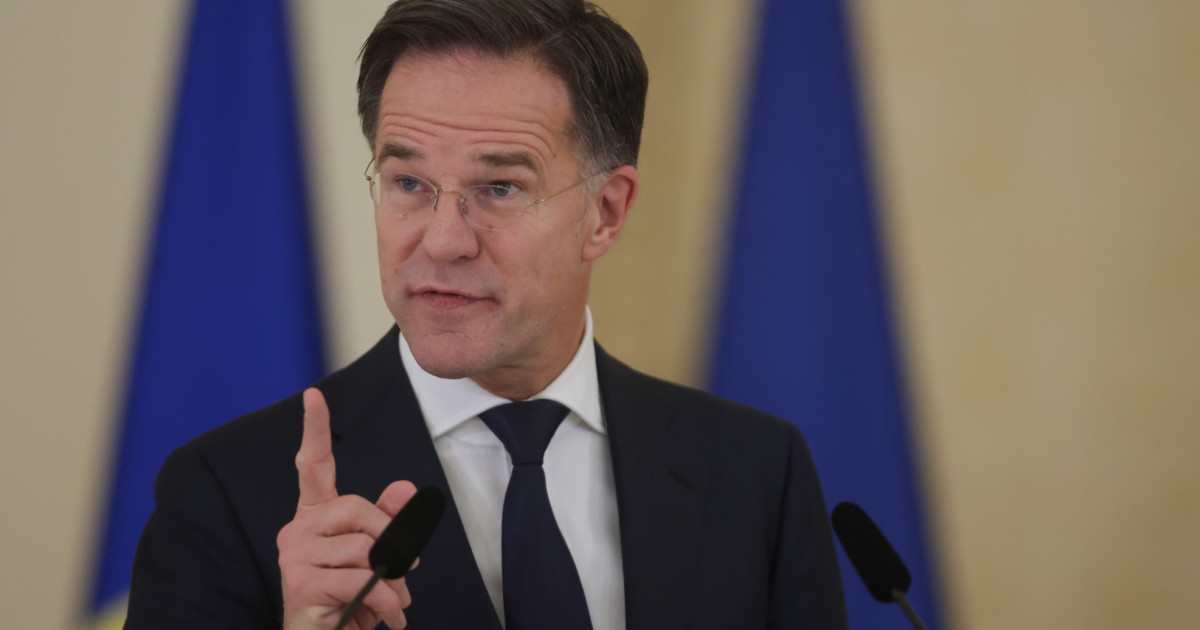 Mark Rutte le-a vorbit studenților din București: „Vă recomand să vă distraţi mult. Putin urăşte să vadă că ne simţim bine”