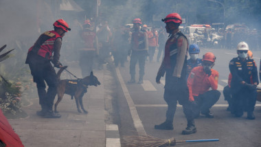 indonezia-echipa salvare