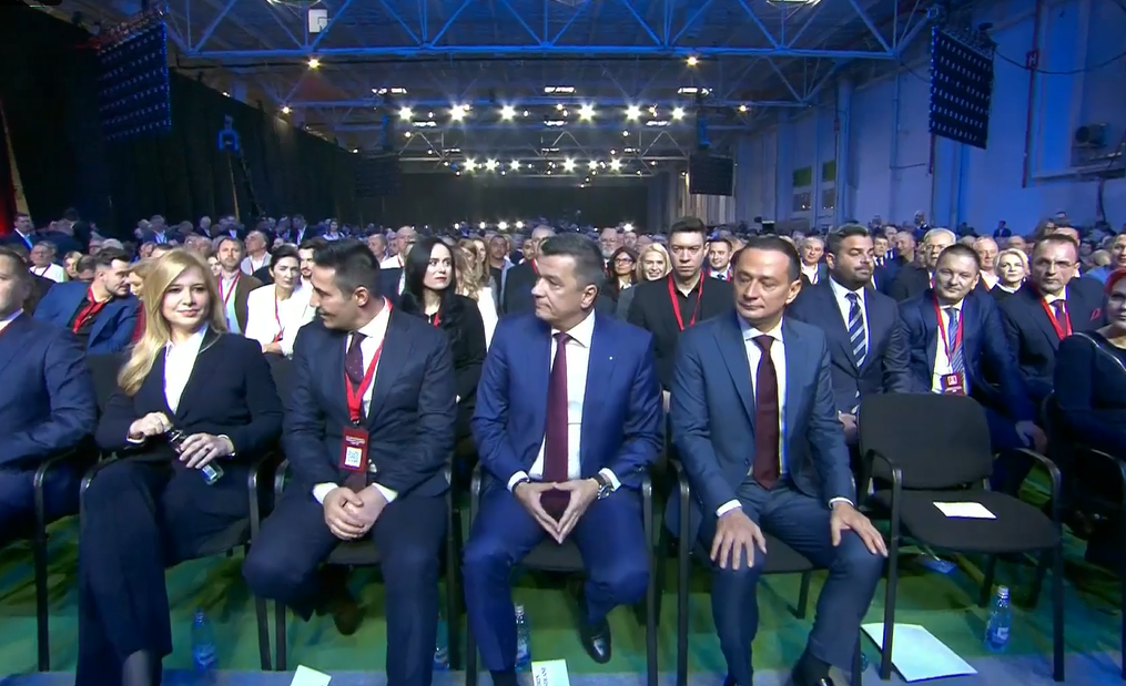 Congres PSD: Sorin Grindeanu a cerut un moment de reculegere pentru Ion Iliescu. Atacuri la colegii de Coaliție