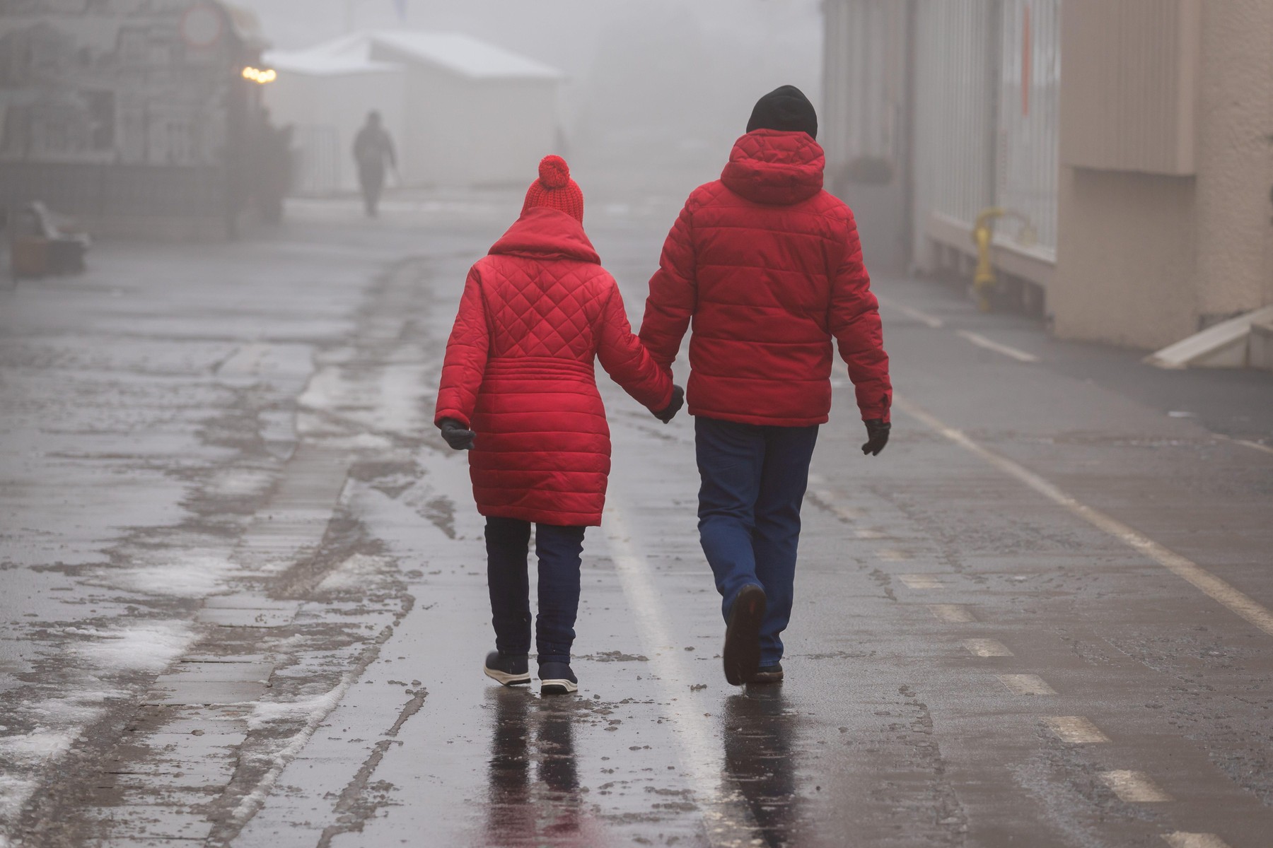 Ceață densă în mai multe județe. Vreme frumoasă la munte și temperaturi scăzute la câmpie. Ce anunță ANM pentru săptămâna viitoare