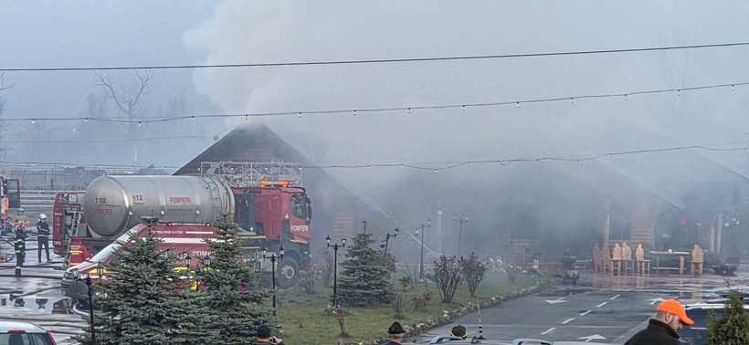 Incendiu în Suceava: o pensiune din Gura Humorului s-a făcut scrum. O femeie a fost găsită carbonizată