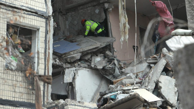 Russian drone strikes apartment block in Dnipro