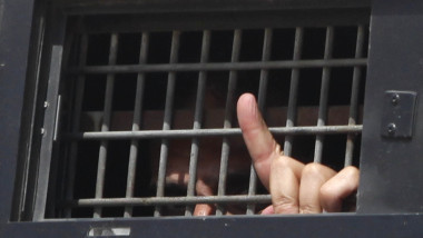 Palestinian Prisoners Transported In Preparation For Gilad Shalit Exchange