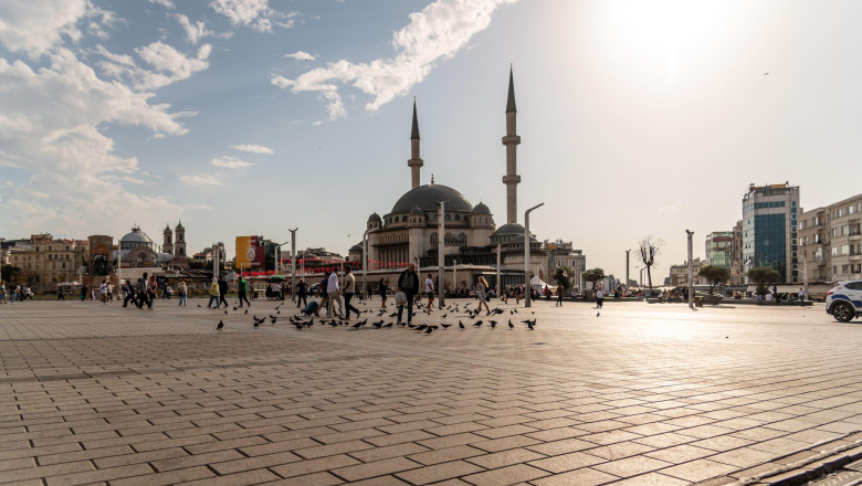 Taksim Square, Istanbul, Turkiye
