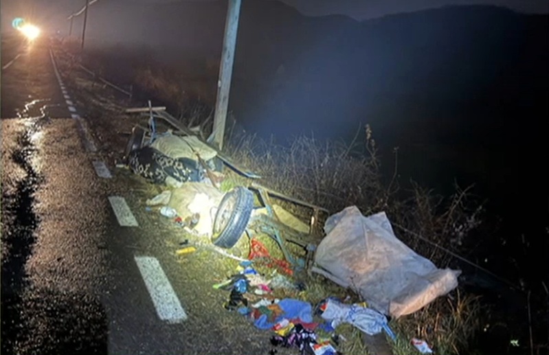 Accident grav în Maramureș: o mașină a lovit în plin o căruță nesemnalizată. Un bebeluș a murit