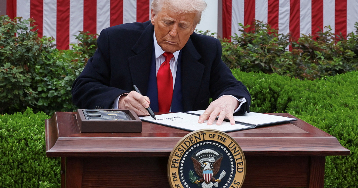 Diferență mare între opinia publică americană și doctrina Trump