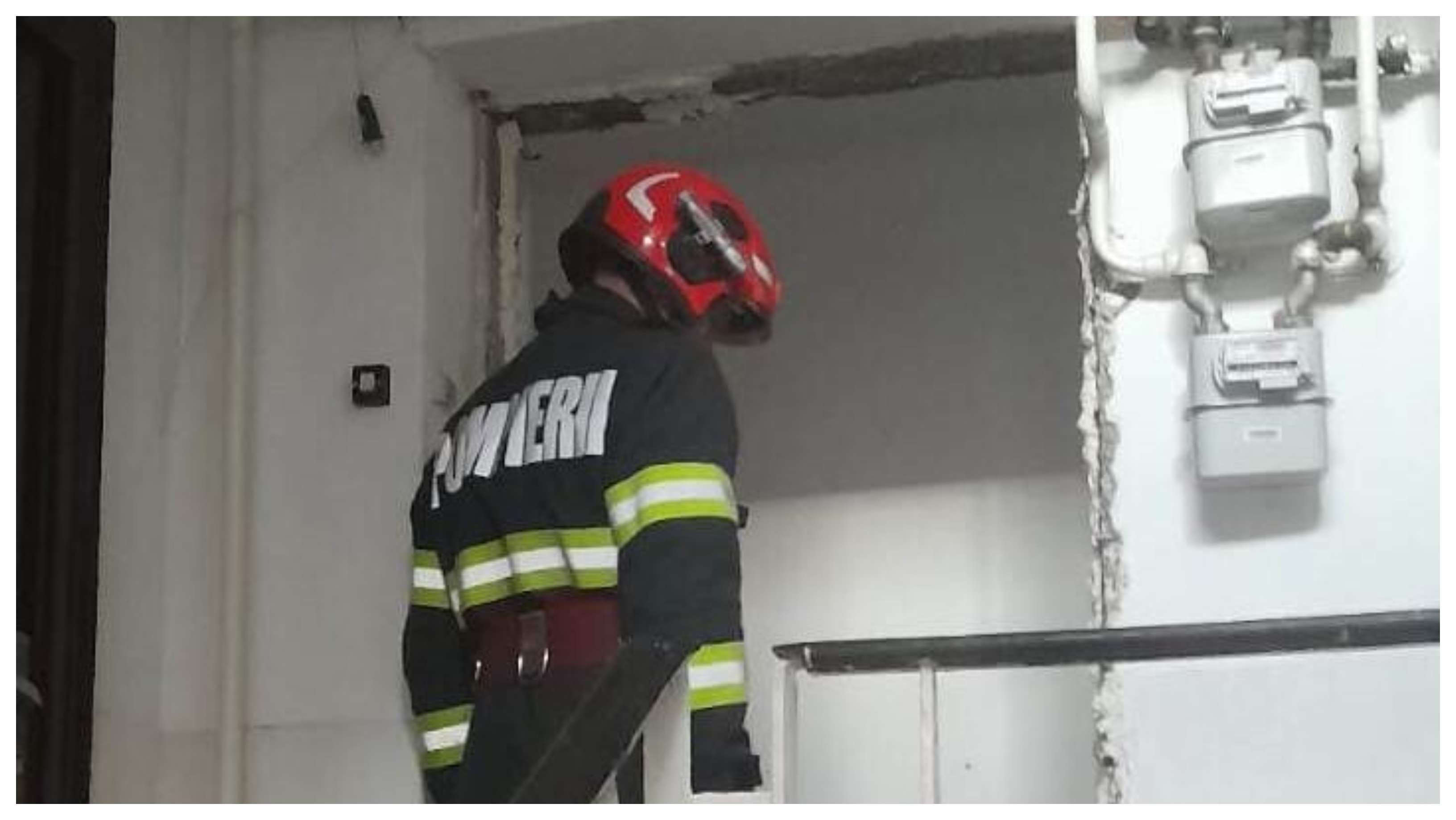 Explozie într-un bloc din Râmnicu Sărat: zeci de oameni evacuați. Nu au fost victime. Care a fost cauza deflagrației