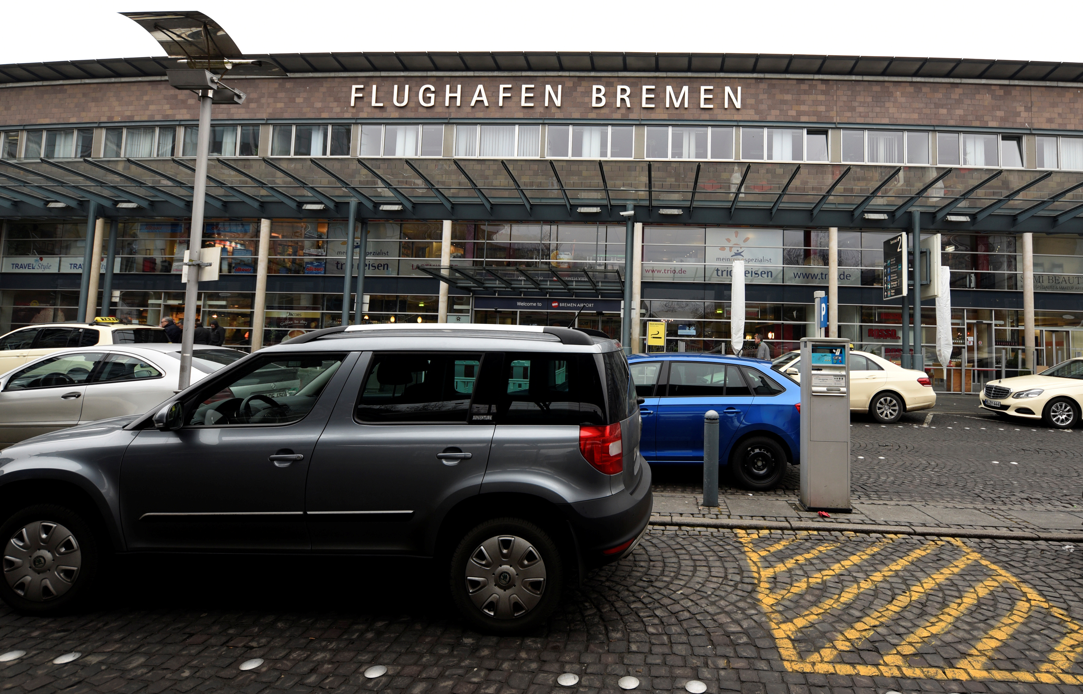 Aeroportul din orașul german Bremen a fost închis temporar din cauza unei drone