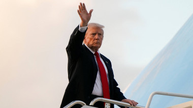 donald trump-air force one