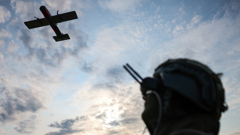 Fără drone, forțele NATO se pot confrunta cu un „cocktail” de atacuri mortale ale Rusiei. General român: „Nu există alternativă”