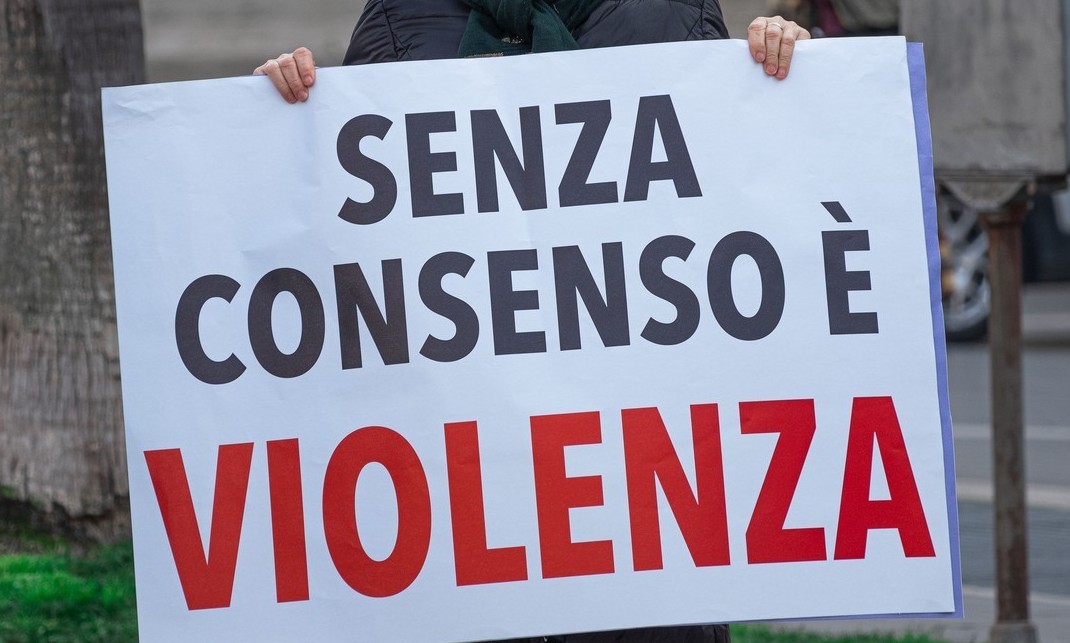 Italia schimbă legea privind violența sexuală: consimțământul devine criteriu esențial