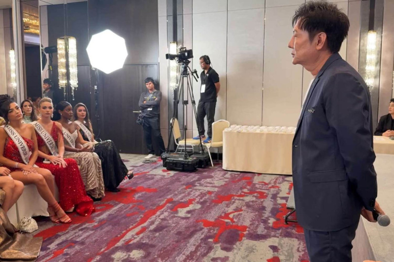 Miss Universe Contestants Walk Out of Pageant Event After Organizer's Heated Exchange with Miss Mexico