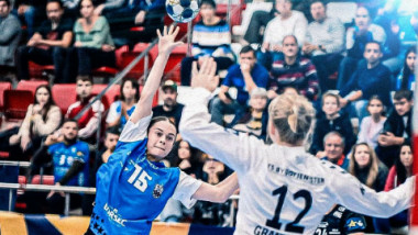 faza de joc din meciul lui csm bucuresti