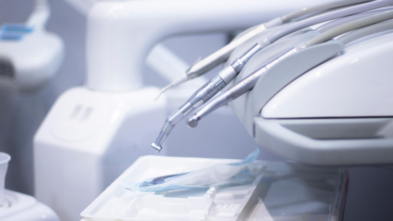 instrumentar dentist