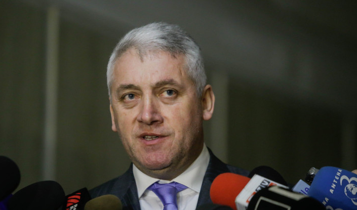 Adrian Ţuţuianu, propus de PSD, şi-a depus dosarul de candidatură pentru funcţia de preşedinte al Autorităţii Electorale Permanente