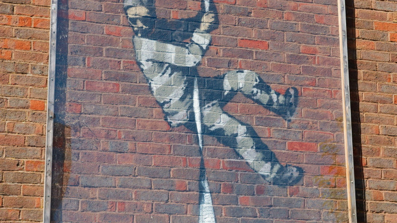 Bansky Artwork, Reading Prison, Reading, Berkshire, UK.