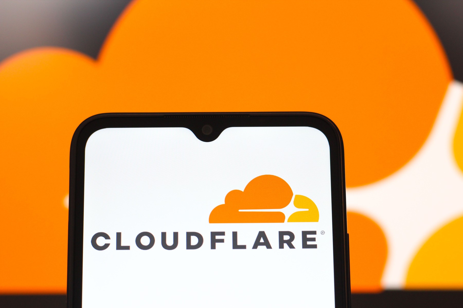 Pană majoră de internet: serviciile Cloudflare nu funcționează, numeroase site-uri, inclusiv X, nu pot fi accesate