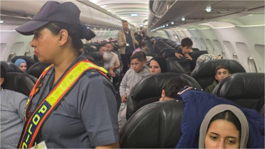 palestinieni ajunși în mod misterios în Africa de Sud cu avionul din Israel