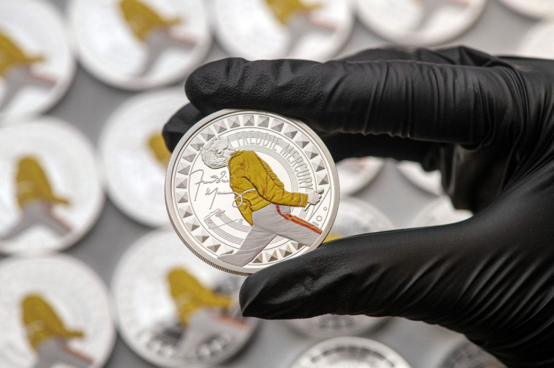 Freddie Mercury est immortalisé au Royaume-Uni par une pièce commémorative